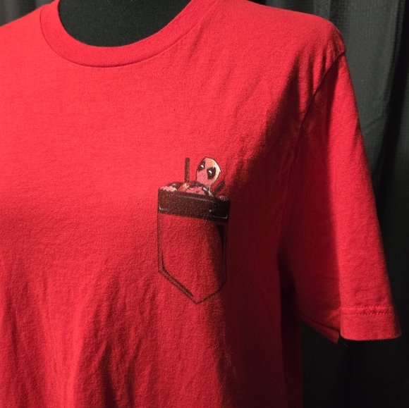 NWOT peek a boo Deadpool men's shirt size large - Picture 2 of 3